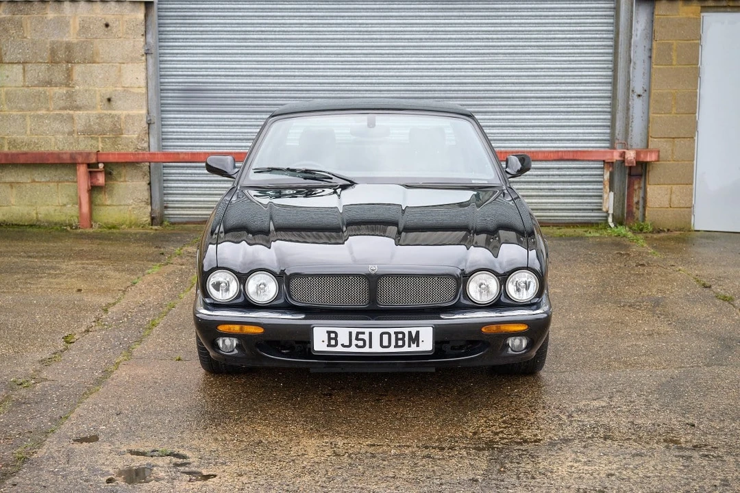 2001 Jaguar X308 XJR - Image 2 of 30