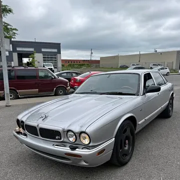 2001 Jaguar XJR