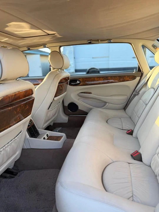 2001 Jaguar X308 XJ - Image 14 of 20