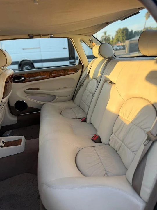 2001 Jaguar X308 XJ - Image 13 of 20