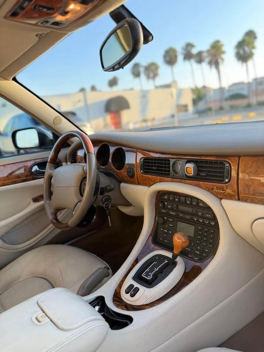 2001 Jaguar X308 XJ - Image 15 of 20