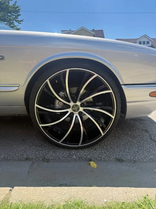 2001 Jaguar X308 XJ - Image 6 of 8