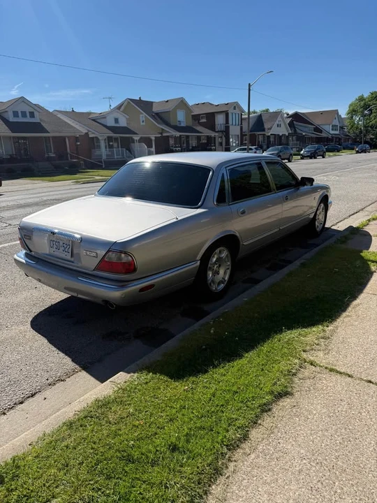 2001 Jaguar X308 XJ - Image 2 of 8