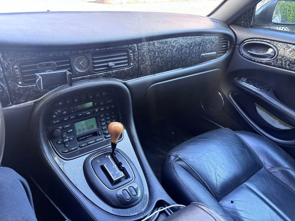 2001 Jaguar X308 XJ - Image 6 of 13