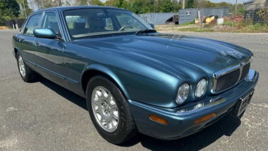 2001 Jaguar X308 XJ - Image 6 of 21