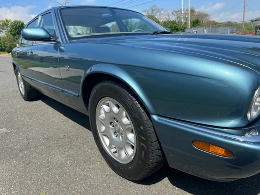 2001 Jaguar X308 XJ - Image 4 of 21