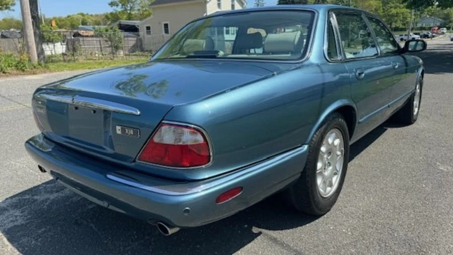 2001 Jaguar X308 XJ - Image 3 of 21