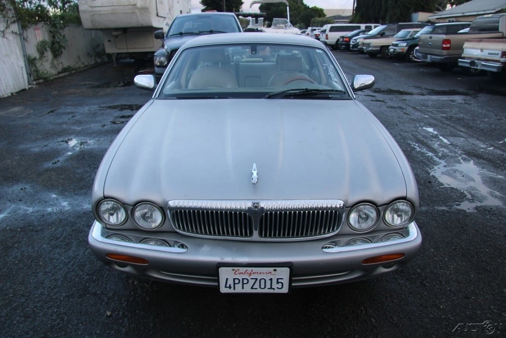 2001 Jaguar X308 XJ - Image 9 of 21