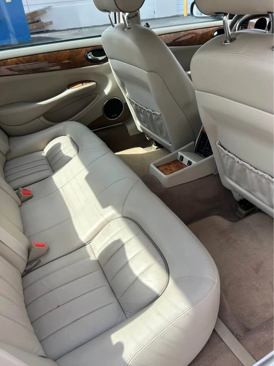 2001 Jaguar X308 XJ - Image 9 of 12