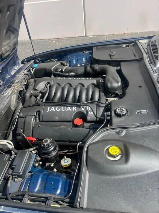 2001 Jaguar X308 XJ - Image 2 of 12