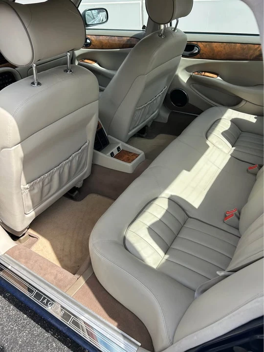 2001 Jaguar X308 XJ - Image 11 of 12