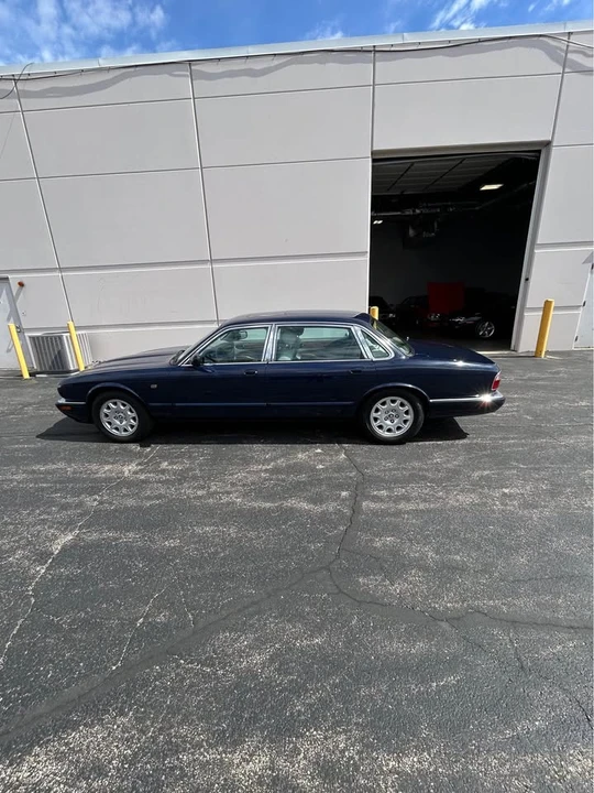 2001 Jaguar X308 XJ - Image 5 of 12