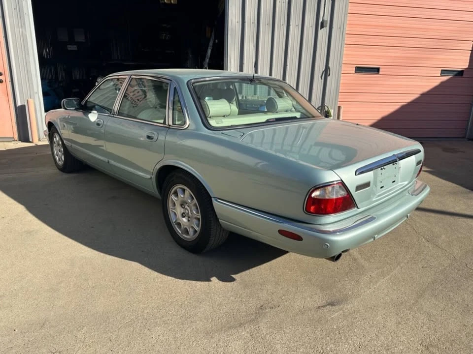 2001 Jaguar X308 XJ - Image 2 of 15