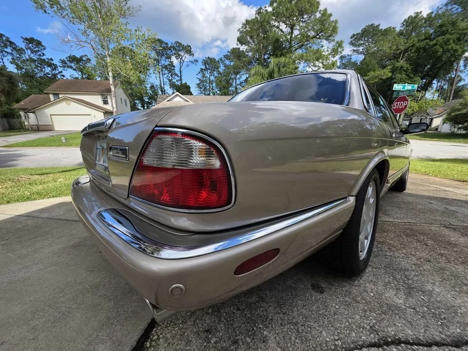 2001 Jaguar X308 XJR - Image 5 of 20