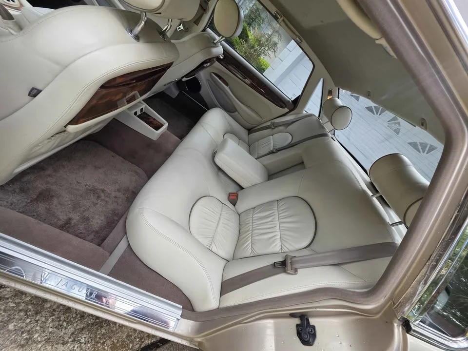 2001 Jaguar X308 XJR - Image 16 of 20