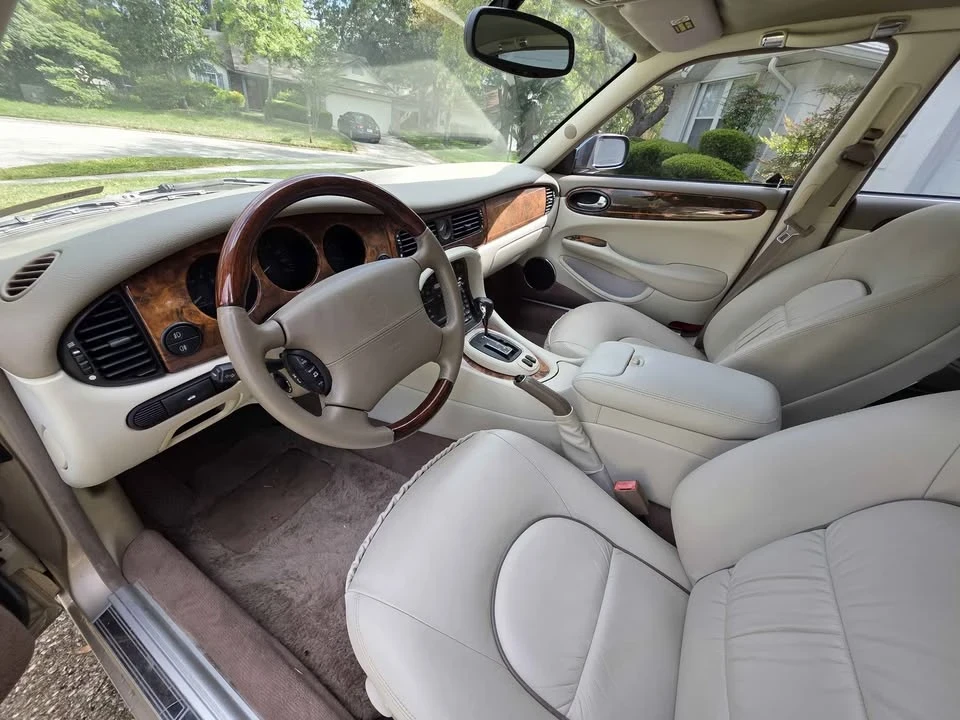 2001 Jaguar X308 XJR - Image 18 of 20