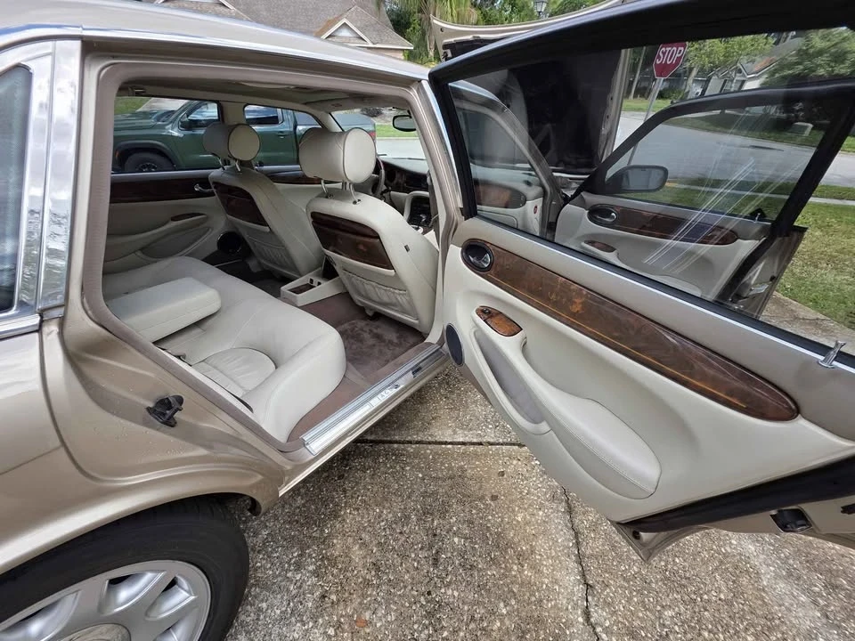 2001 Jaguar X308 XJR - Image 12 of 20