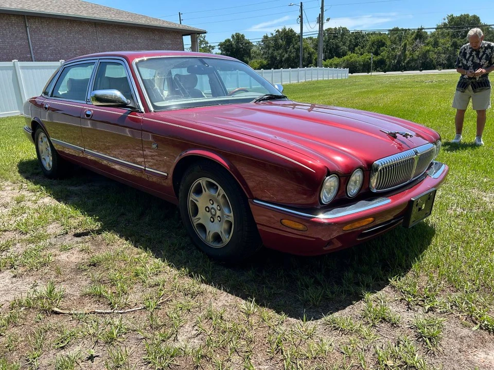 2001 Jaguar X308 XJ - Image 3 of 16