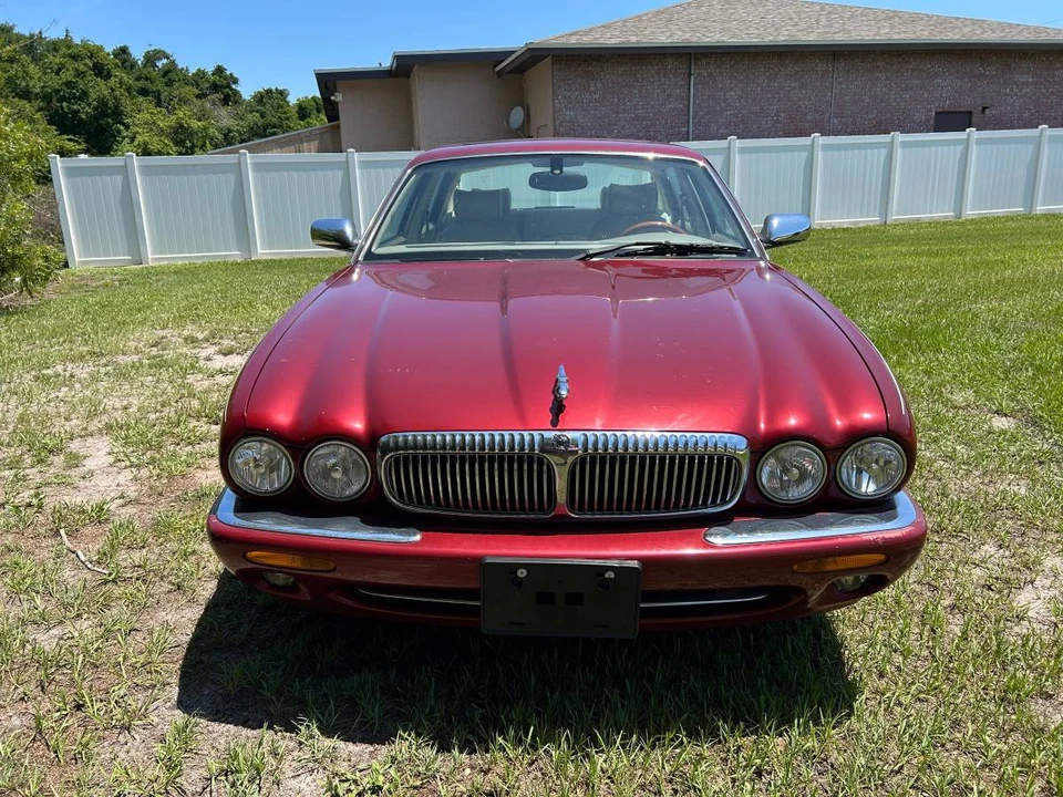 2001 Jaguar X308 XJ - Image 2 of 16