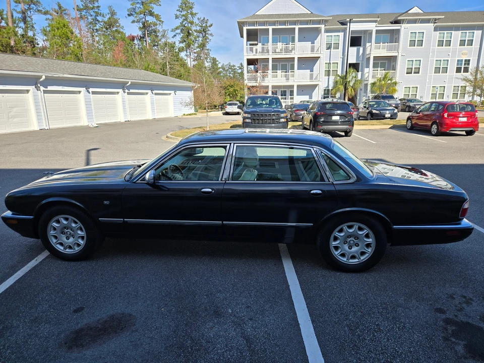 2001 Jaguar X308 XJ - Image 7 of 31