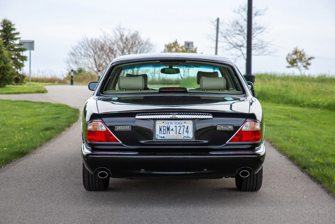 2001 Jaguar X308 XJ - Image 8 of 31