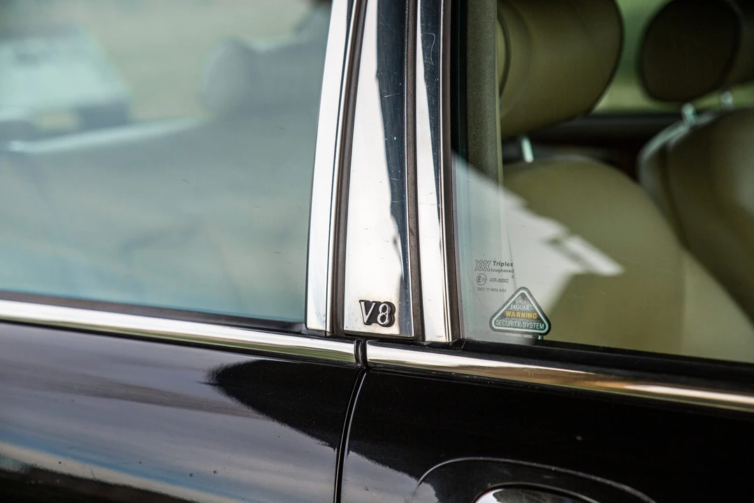 2001 Jaguar X308 XJ - Image 25 of 31