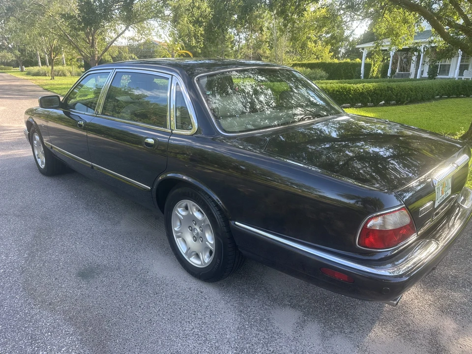 2001 Jaguar X308 XJ - Image 4 of 31