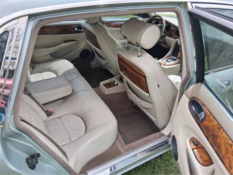 2001 Jaguar X308 XJ - Image 3 of 4