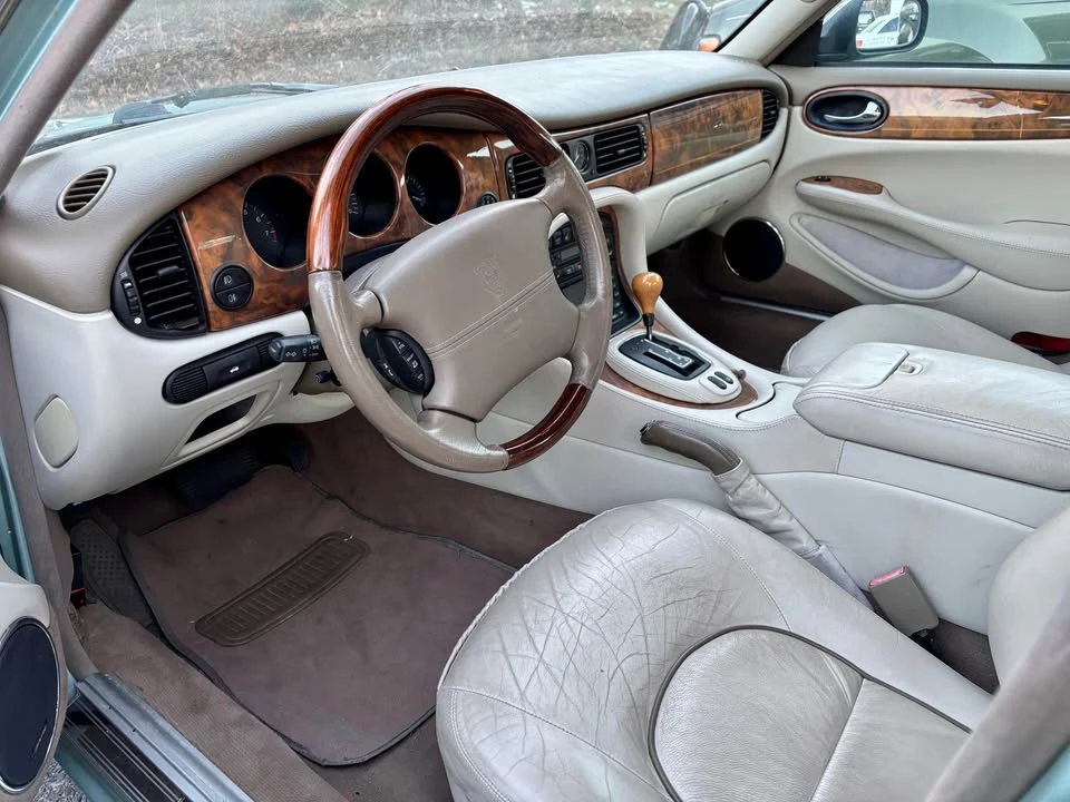 2001 Jaguar X308 XJ - Image 7 of 10