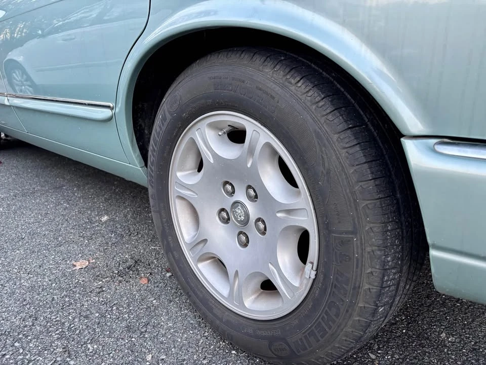 2001 Jaguar X308 XJ - Image 4 of 10
