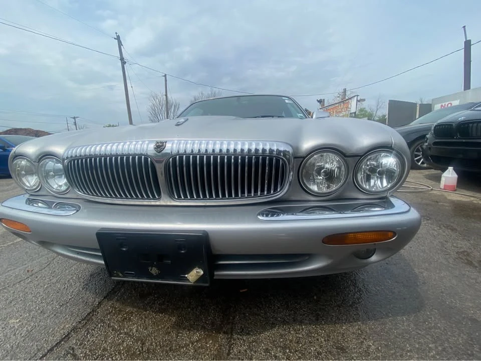 2001 Jaguar X308 XJ - Image 5 of 11