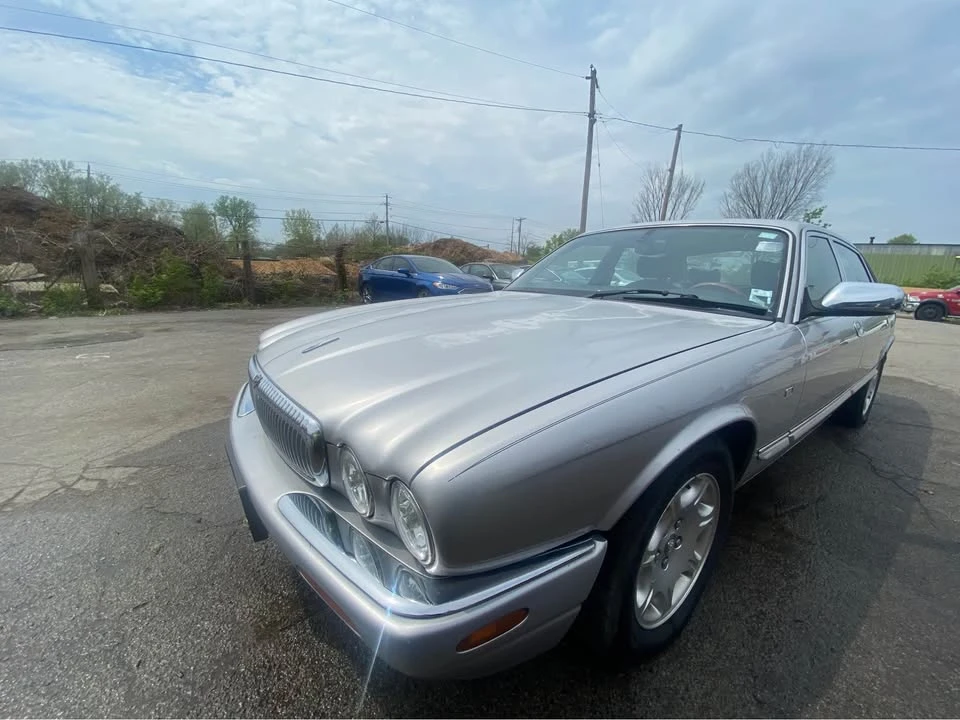 2001 Jaguar X308 XJ - Image 6 of 11