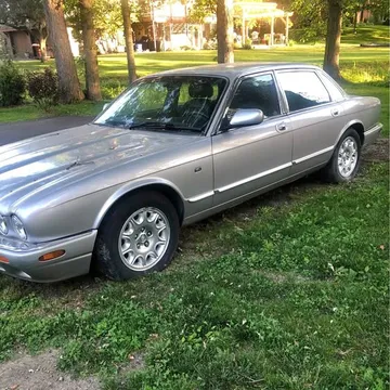 2001 Jaguar XJ Super V8 Portfolio