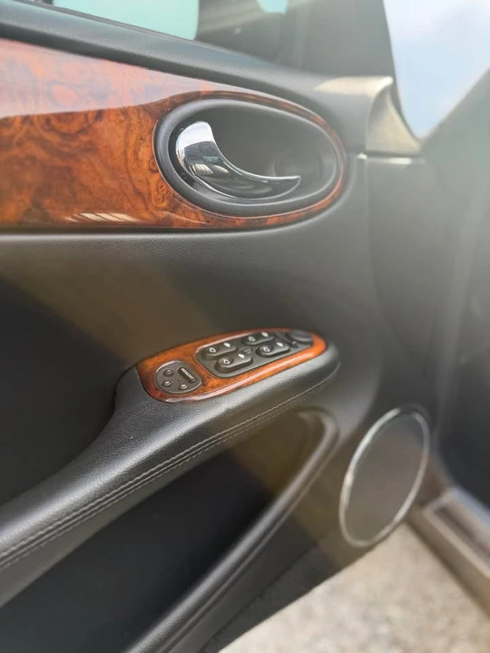 2001 Jaguar X308 XJ - Image 9 of 19