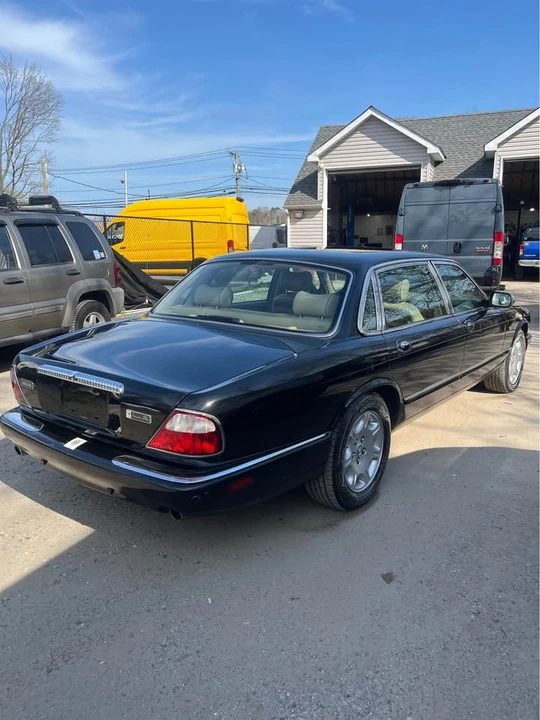 2001 Jaguar X308 XJ - Image 4 of 16