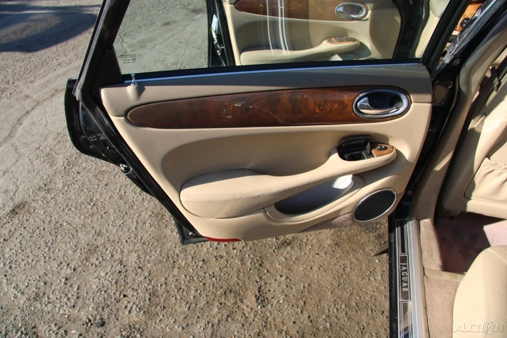 2001 Jaguar X308 XJ - Image 19 of 21