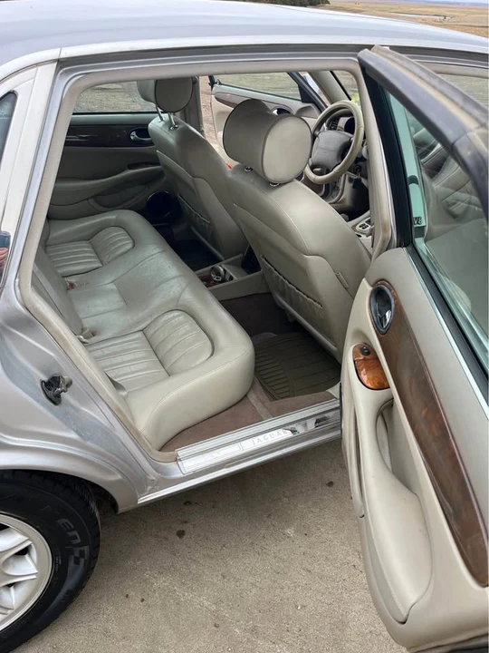 2001 Jaguar X308 XJ - Image 9 of 10