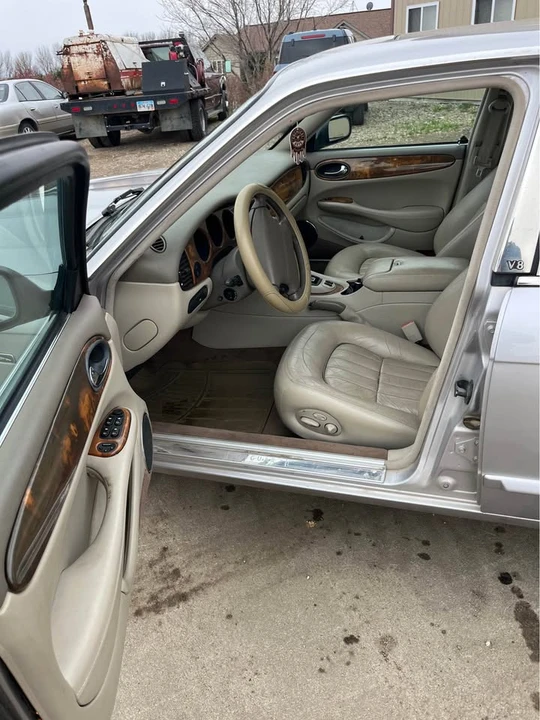 2001 Jaguar X308 XJ - Image 6 of 10