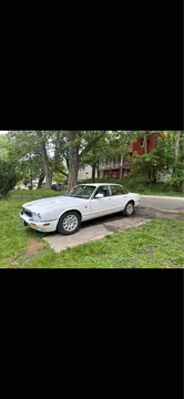 2001 Jaguar XJ XJ8 Sedan 4D