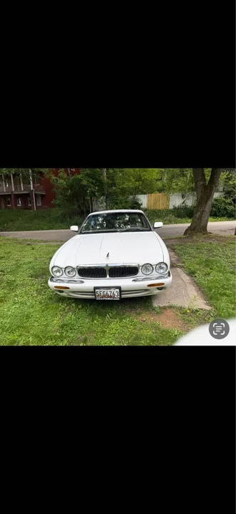 2001 Jaguar X308 XJ - Image 2 of 7