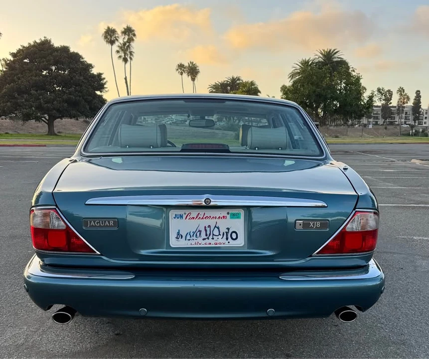 2001 Jaguar X308 XJ - Image 4 of 11