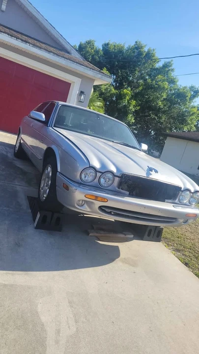 2001 Jaguar X308 XJ - Image 2 of 8