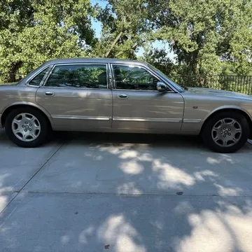 2001 Jaguar XJ XJ8 Vanden Plas Sedan 4D