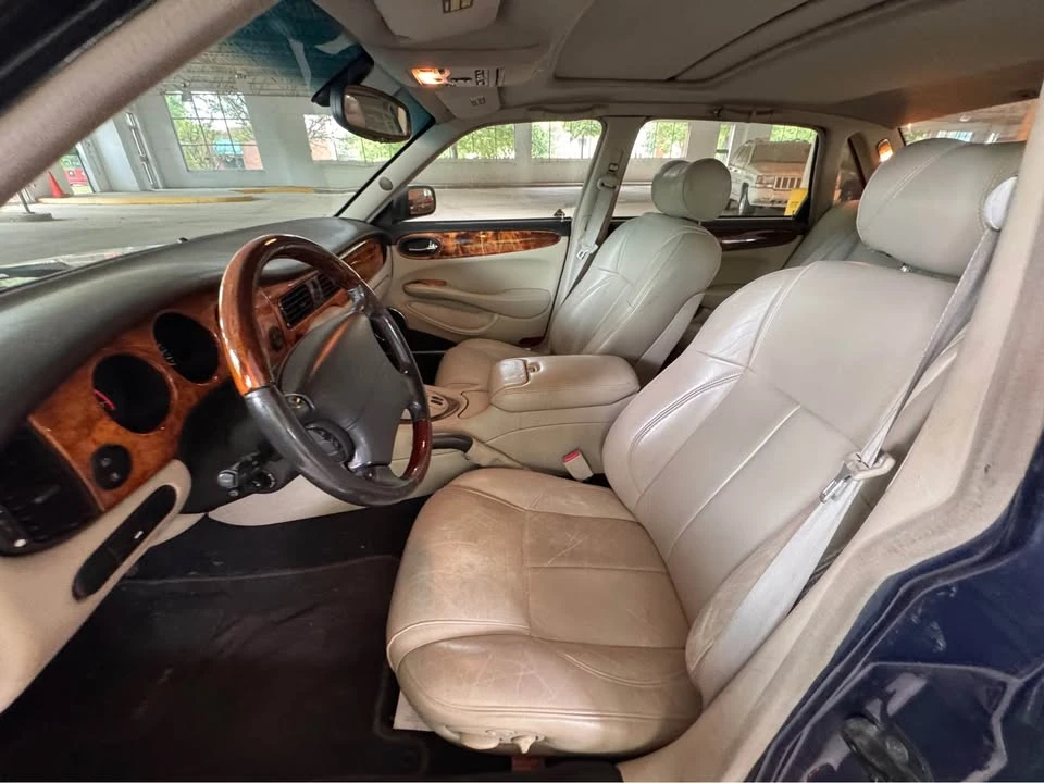 2001 Jaguar X308 XJR - Image 7 of 20