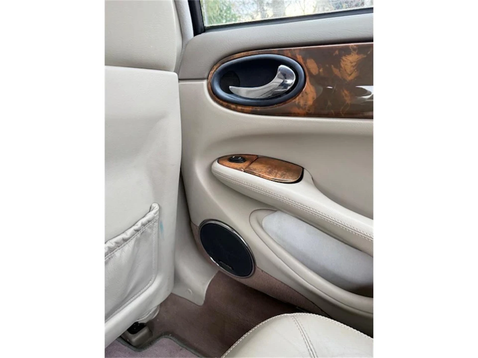 2001 Jaguar X308 XJ - Image 12 of 12