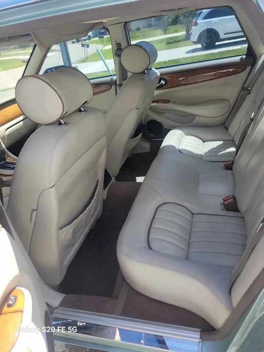 2001 Jaguar X308 XJ - Image 3 of 8