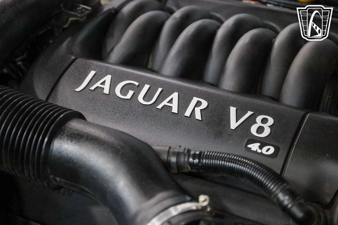 2001 Jaguar X308 XJ - Image 3 of 12