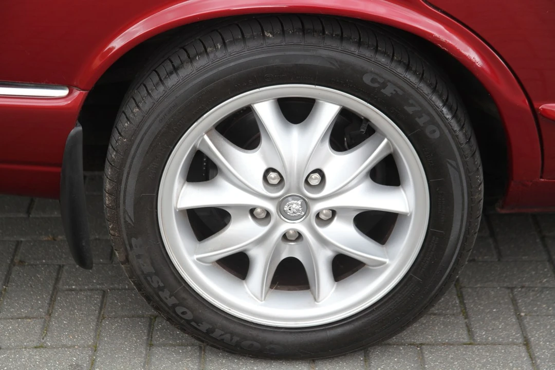 2001 Jaguar X308 XJ - Image 15 of 30