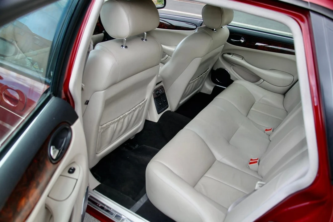 2001 Jaguar X308 XJ - Image 22 of 30