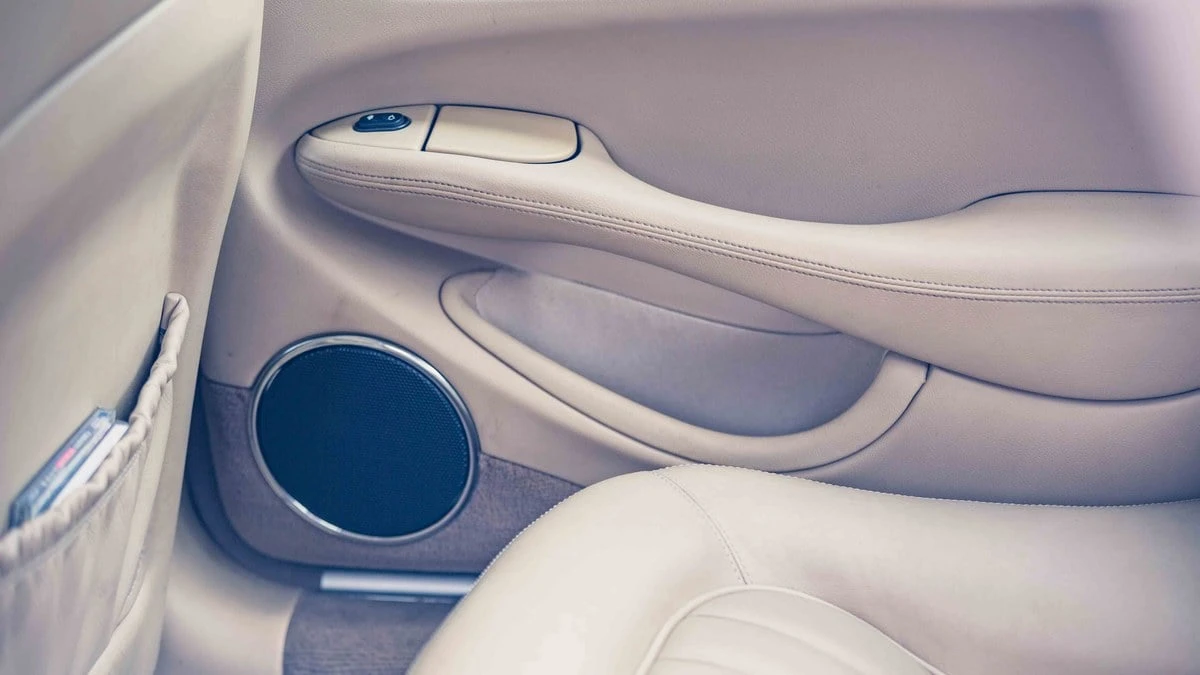 2001 Jaguar X308 XJ - Image 22 of 31